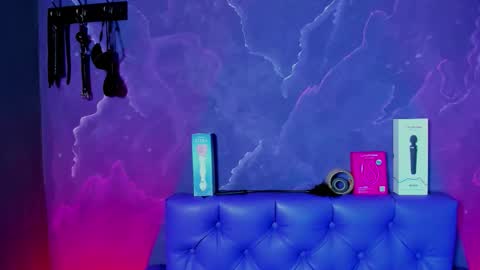 Lili  online show from November 4, 8:58 pm