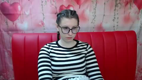 lilianashine online show from April 28, 5:11 am