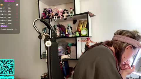 Lilian online show from April 22, 7:16 am