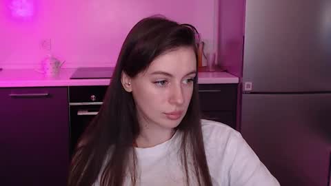 Lilu online show from June 9, 10:31 pm
