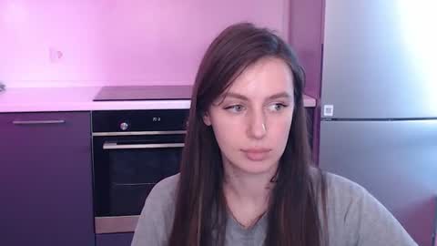 Lilu online show from June 12, 3:03 am