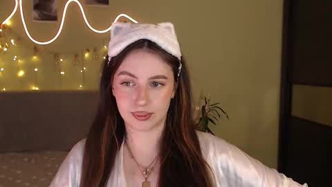 Snapshot of liliatlu chatting on September 18, 11:36 pm Lilu online show from September 18, 11:36 pm