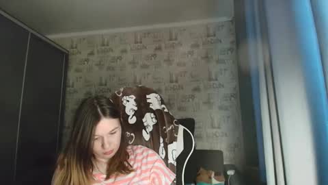 liliawoolf online show from June 11, 3:14 am