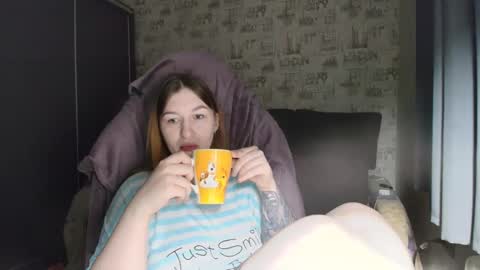 liliawoolf online show from December 21, 5:55 am