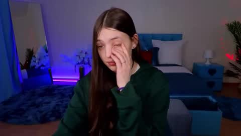 Lili Bakery online show from April 27, 3:03 am