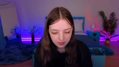 Lili Bakery online show from June 13, 2:42 am