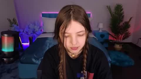 Lili Bakery online show from February 20, 2:43 am