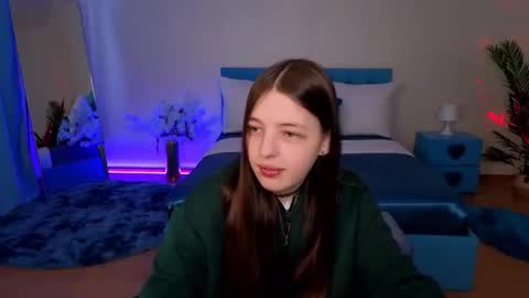 Lili Bakery online show from April 28, 5:33 am