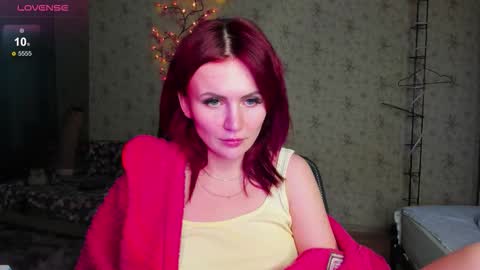 Snapshot of lilie_brown chatting on October 11, 4:06 am Lilie online show from October 11, 4:06 am