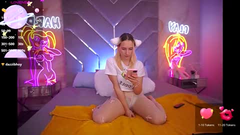 lilielfie online show from October 4, 1:28 pm