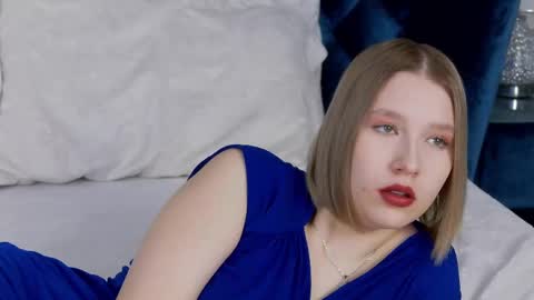 LiliLinn online show from February 27, 4:52 am