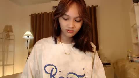 Snapshot of lilit_sensual chatting on March 10, 3:01 am Chloe online show from March 10, 3:01 am