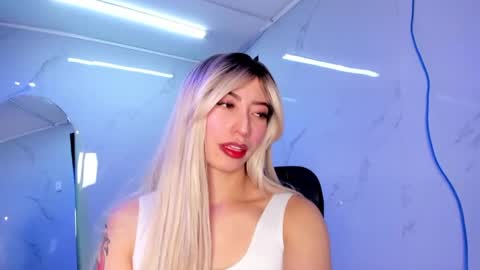 Snapshot of lilith_cooper20 chatting on September 9, 10:20 pm lilith cooper20 online show from September 9, 10:20 pm