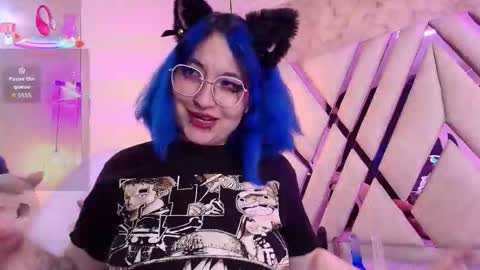Snapshot of lilith_curvy chatting on October 13, 8:22 pm online show from October 13, 8:22 pm