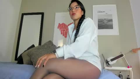Lili  online show from June 11, 11:51 am