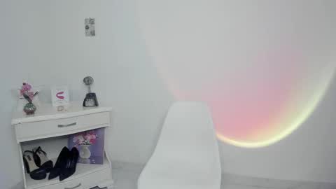 Alejandra  online show from October 29, 6:29 am