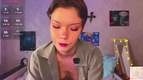 lilithbroke69 online show from April 22, 5:15 am