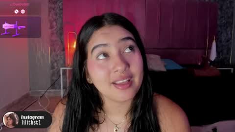 lilithcb_ online show from April 22, 3:03 am