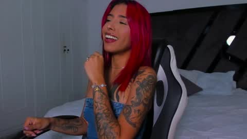 Lilith online show from April 28, 2:27 am