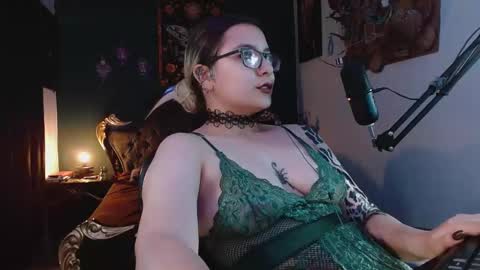 Snapshot of lilithmystic01 chatting on March 10, 3:09 pm lilithmystic01 online show from March 10, 3:09 pm