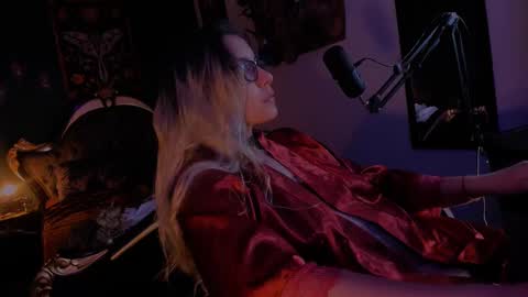Snapshot of lilithmystic01 chatting on January 24, 10:32 am lilithmystic01 online show from January 24, 10:32 am