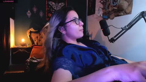 Snapshot of lilithmystic01 chatting on February 20, 9:09 pm lilithmystic01 online show from February 20, 9:09 pm