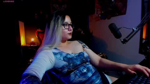 Snapshot of lilithmystic01 chatting on February 2, 1:08 pm lilithmystic01 online show from February 2, 1:08 pm