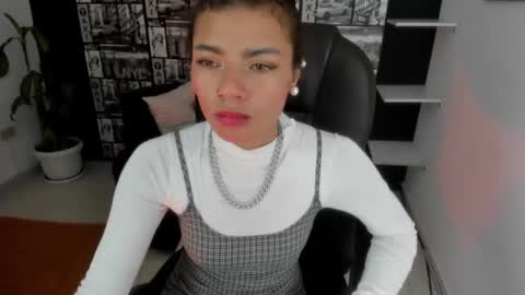 lilithsabeth online show from February 9, 7:30 pm