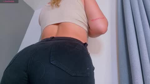 L I L I T H  online show from December 22, 9:12 am