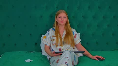 Snapshot of lilitrosen chatting on September 15, 6:04 pm lilitrosen online show from September 15, 6:04 pm