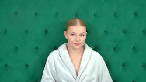Snapshot of lilitrosen chatting on October 6, 5:29 pm lilitrosen online show from October 6, 5:29 pm