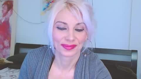 Snapshot of lillianasara chatting on February 7, 8:20 pm Lara online show from February 7, 8:20 pm