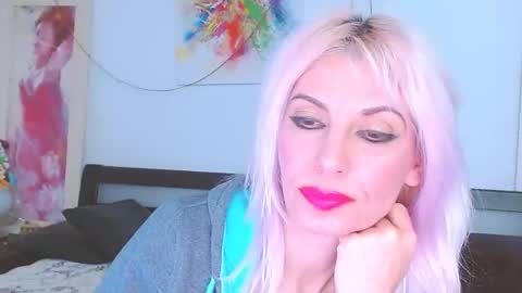 Snapshot of lillianasara chatting on March 3, 11:23 pm Lara online show from March 3, 11:23 pm