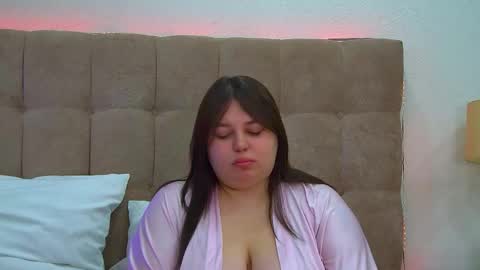 LillianHaig online show from March 2, 6:57 pm