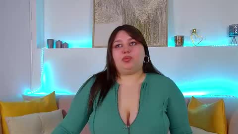 LillianHaig online show from March 3, 7:03 pm