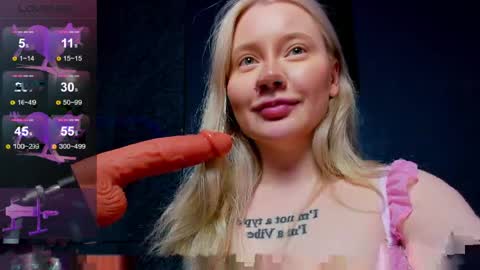 lillie_berry online show from March 22, 8:20 am