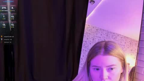 lillie_berry online show from November 15, 4:57 am