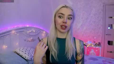 LilliMoore online show from November 8, 2:38 am