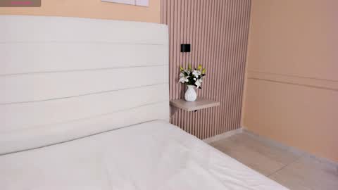 Lizeth follow me in my igimlilycute 3 online show from April 24, 4:04 am