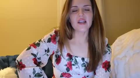 lilly_adams88 online show from March 25, 1:44 am