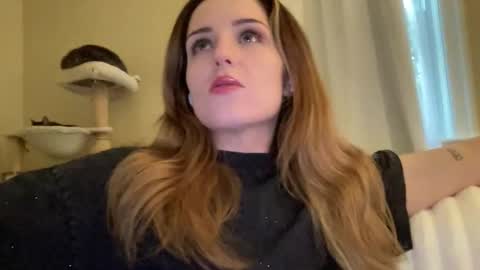 lilly_adams88 online show from April 24, 11:07 pm