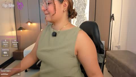 L I L L Y online show from February 20, 7:58 pm