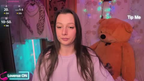 Lilly  online show from February 8, 6:44 pm