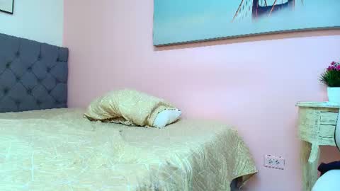 Lilly online show from June 12, 3:03 am