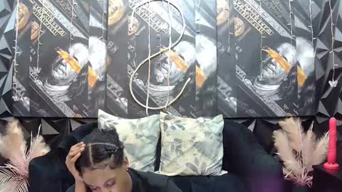 Snapshot of lilmissbaddiexxx chatting on October 17, 2:59 am lilmissbaddiexxx online show from October 17, 2:59 am