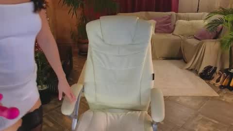 Lilu online show from March 20, 4:56 pm