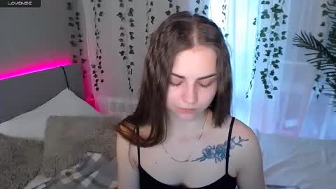 lilu__moon online show from March 19, 6:51 am