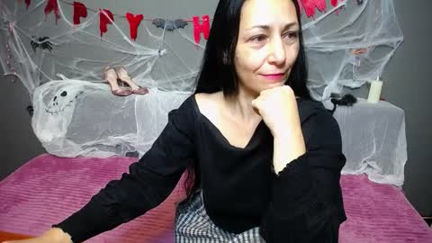 lilugrants online show from October 26, 8:26 pm