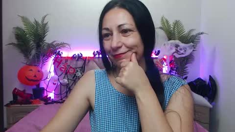 Snapshot of lilugrants chatting on October 19, 7:38 pm lilugrants online show from October 19, 7:38 pm