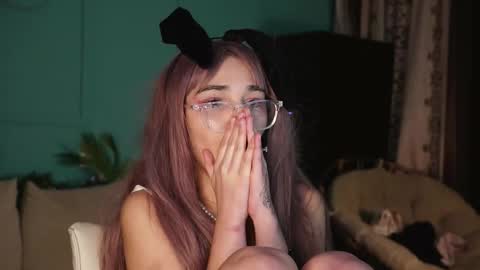 lily__loo online show from January 8, 7:07 pm